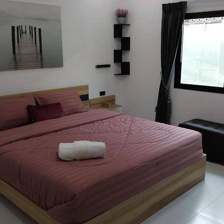 חוף ג'ומטיין Private Pool Villa With Jacuzzi At Royal Park Village - Walk To The Beach - 6 People - Max 3 Males (Adults Only) מראה חיצוני תמונה