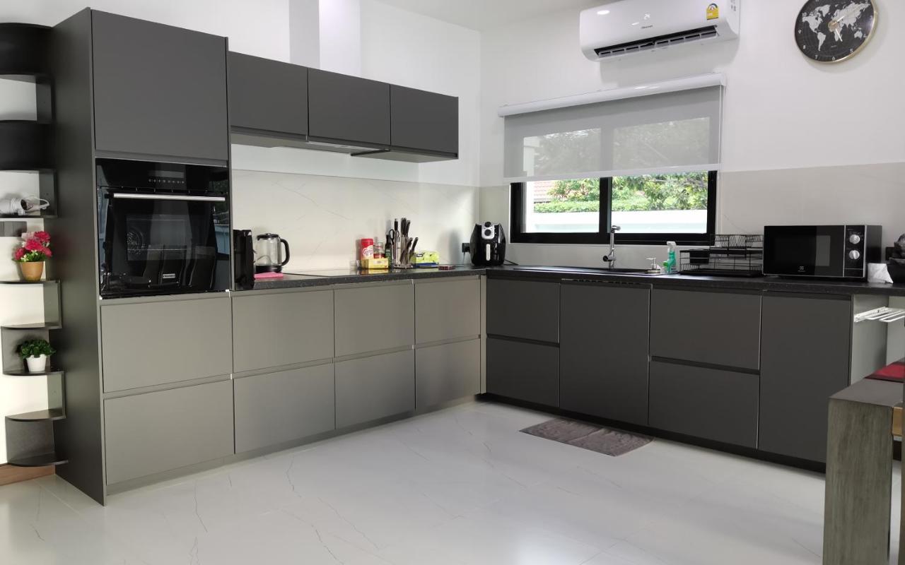 חוף ג'ומטיין Private Pool Villa With Jacuzzi At Royal Park Village - Walk To The Beach - 6 People - Max 3 Males (Adults Only) מראה חיצוני תמונה