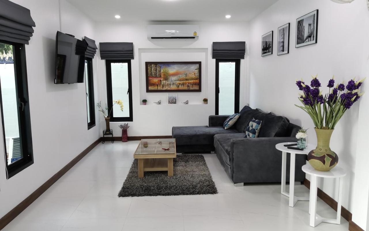 חוף ג'ומטיין Private Pool Villa With Jacuzzi At Royal Park Village - Walk To The Beach - 6 People - Max 3 Males (Adults Only) מראה חיצוני תמונה