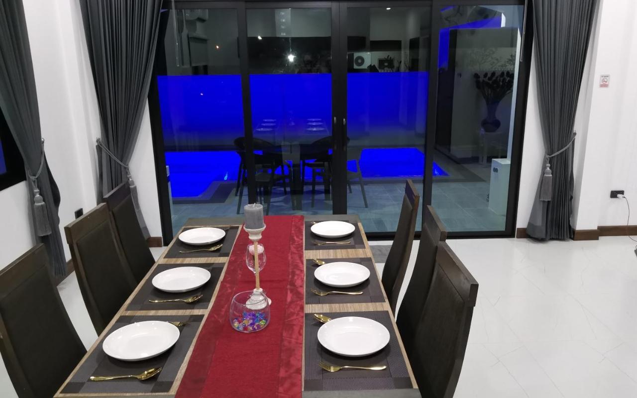 חוף ג'ומטיין Private Pool Villa With Jacuzzi At Royal Park Village - Walk To The Beach - 6 People - Max 3 Males (Adults Only) מראה חיצוני תמונה